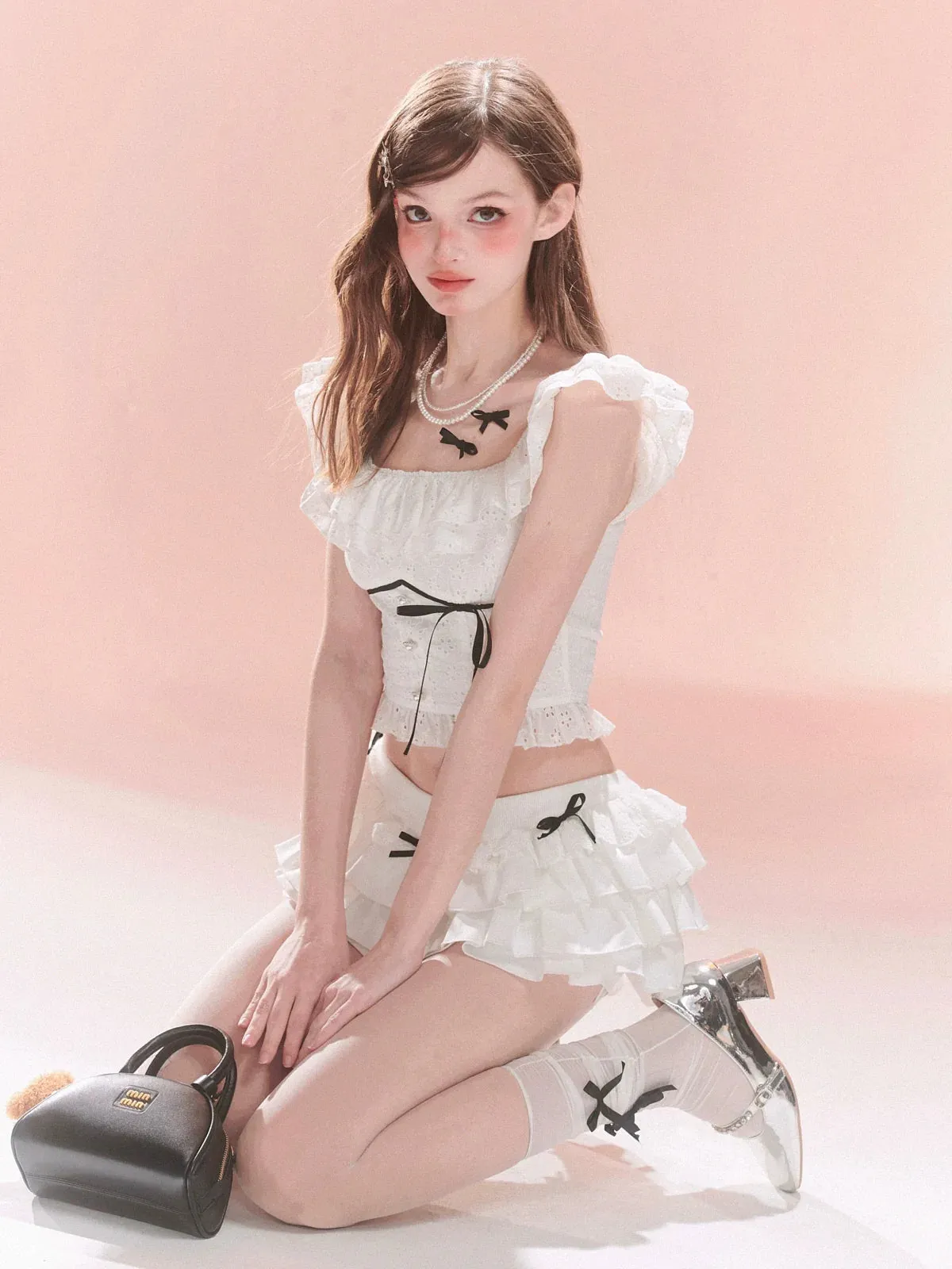 Frilled Tops Lace Neck Square